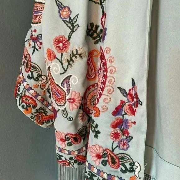 Zara TRF embroidered fringe teal short sleeve vest size s/m - Picture 5 of 8